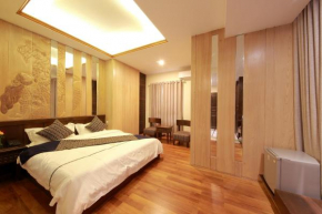 Гостиница The Home Hotel  Мандалай